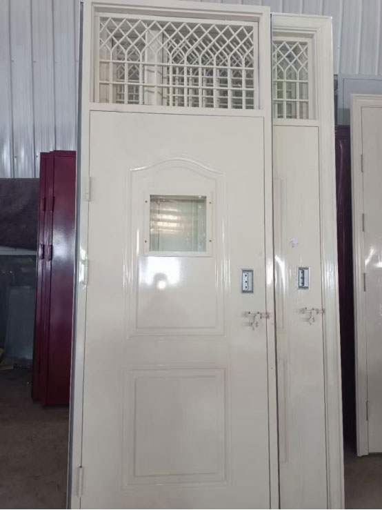 秦州学校教室门