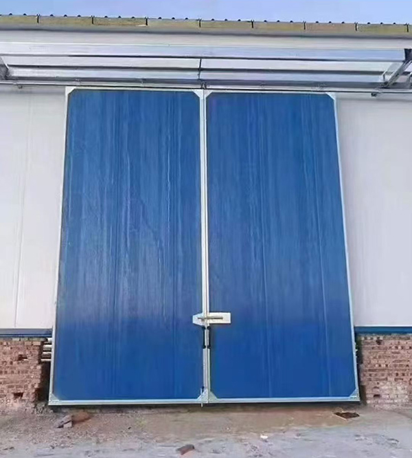 秦州工业门在大型仓储物流通道中的应用实例