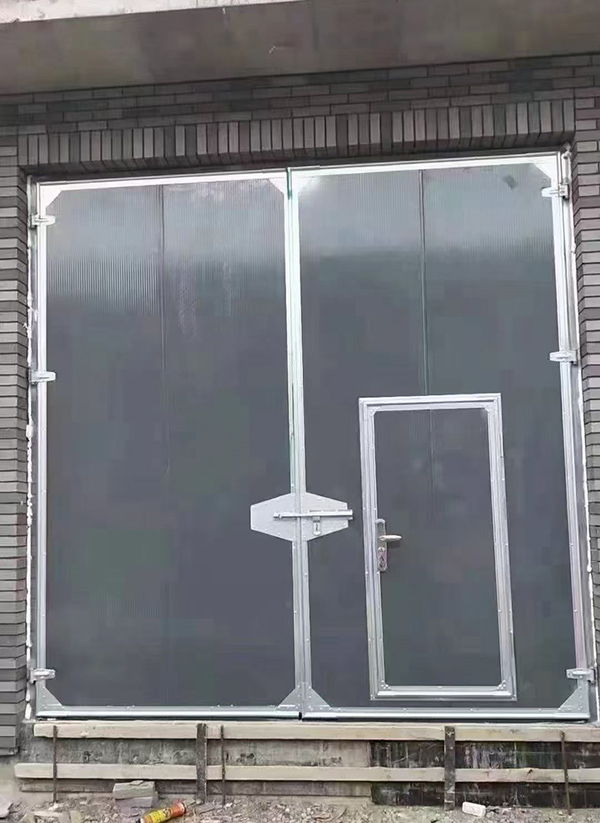 秦州工业平开门在大型设备制造车间的应用实例